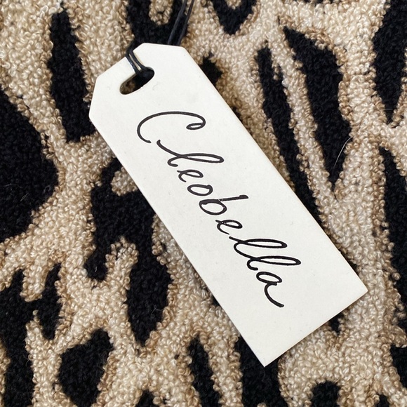 Cleobella Weekender Bag - Picture 8 of 10